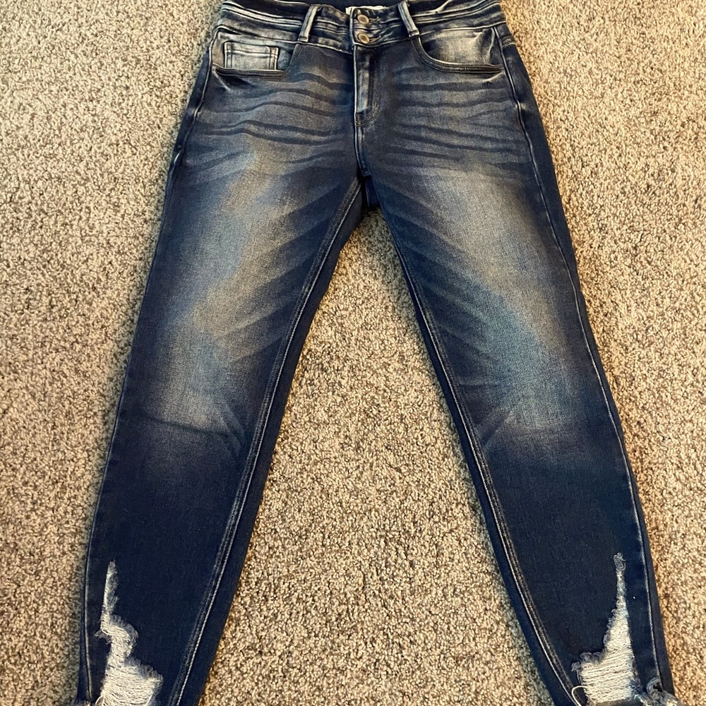 womens kancan ankle length jeans, mid rise skinny , sz 28 , excellent condition